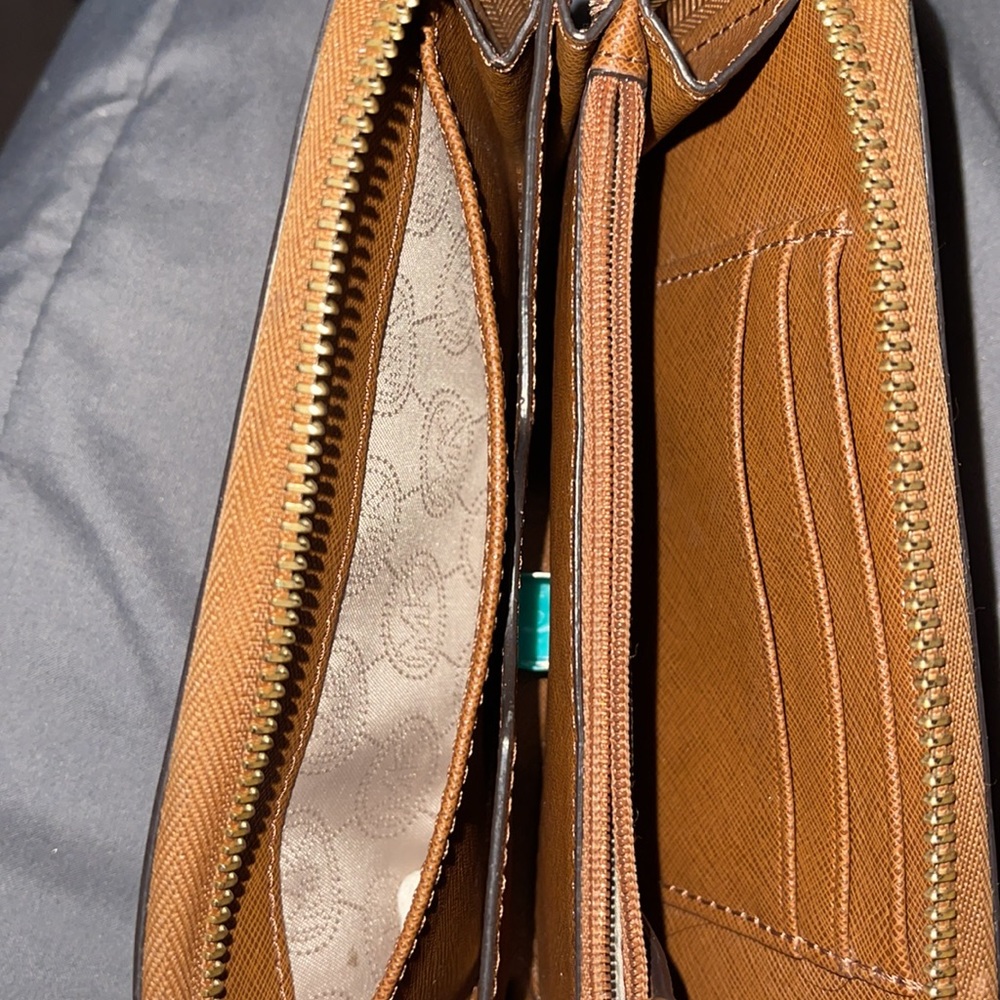 Wallet - Picture 2 of 3